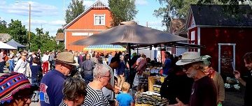 Karjalohjan Elonkorjuutori