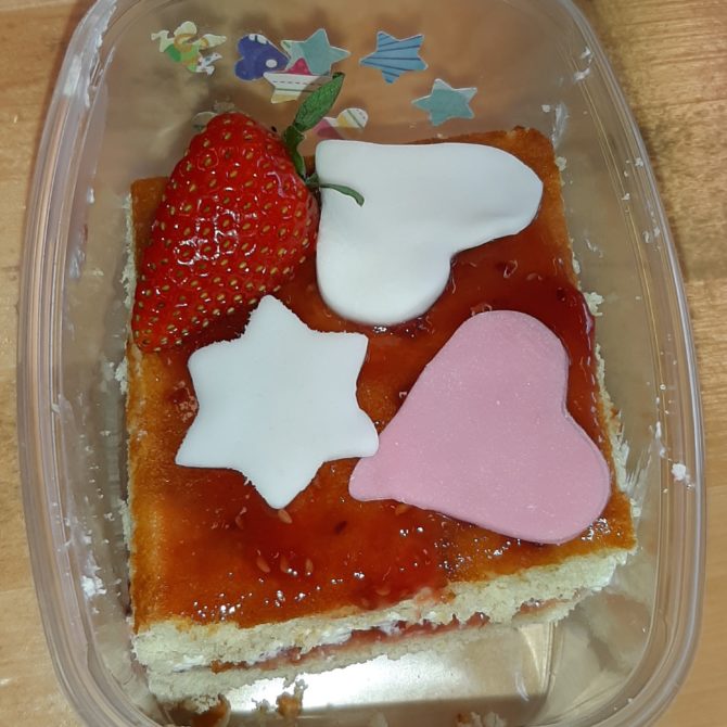 Pikkukokin åitienpäiväleivos