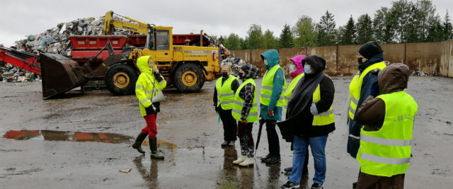 Kuluntalahden Martat Majasaaren lajittelukeskuksessa
